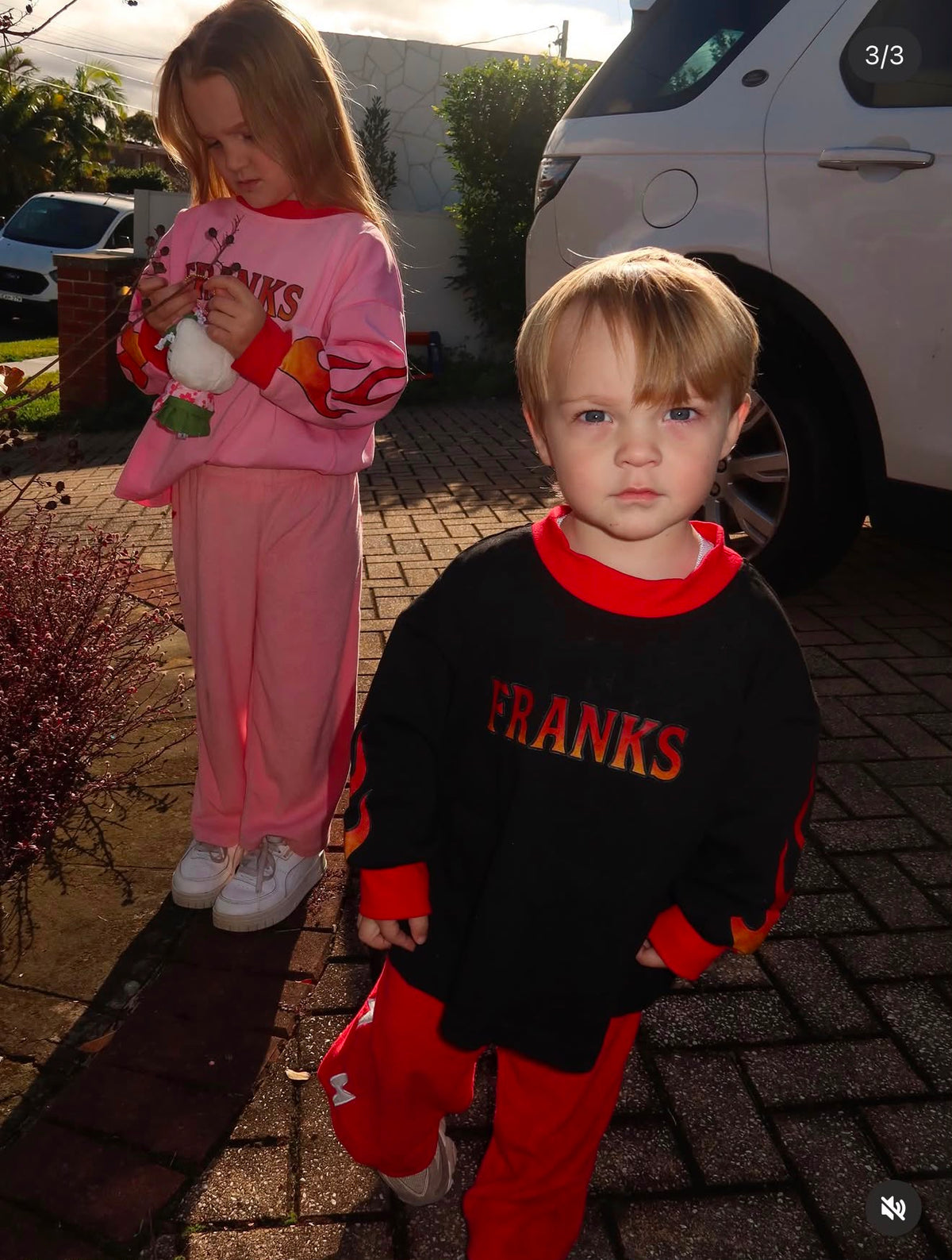 Flaming Franks – Black